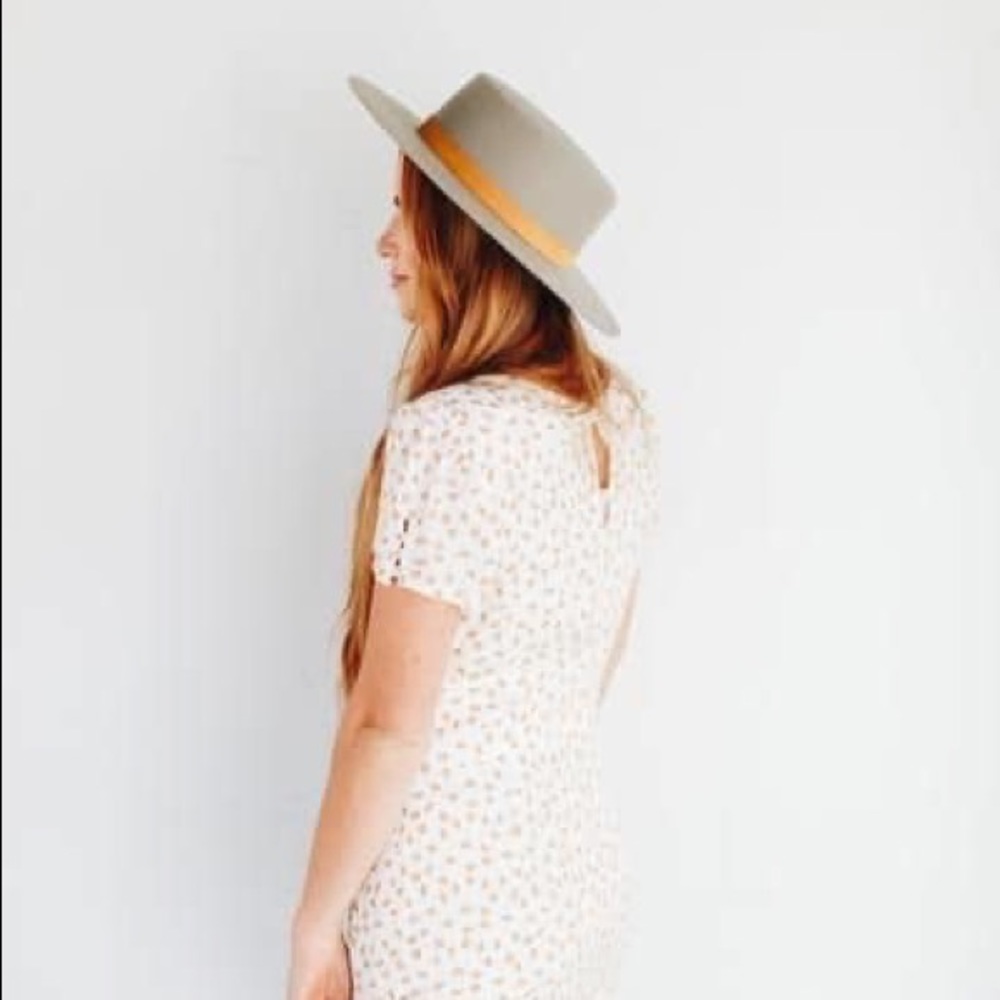 Gigi Pip Dahlia hat